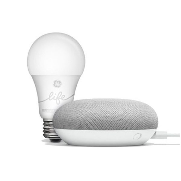 GOOGLE Home Mini + Smart Light Starter Kit